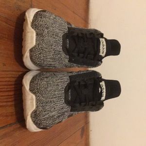 Cloudfoam grey adidas shoes